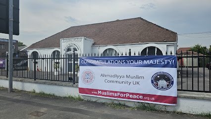 AF1QipNaKEM75bGKX2I9iwnosyQCOQnEsr9zHyDKXFVZw426-h240-k-no.jpg