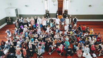 AF1QipOyTU5NPewkorMR7e1czrobxRMPT2xr5zXLuS3pw427-h240-k-no.jpg